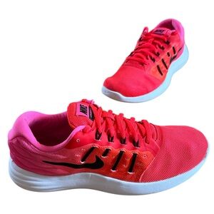 NIKE LUNAR STELOS RUNNING JOGGING TRAINING ATHLETIC SHOE WOMEN SZ 8 ORANGE PINK